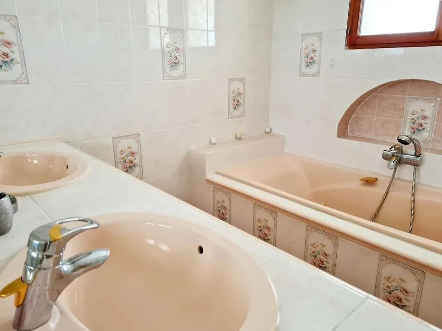 Villa Avec Jardin Au Calme A 7 Min De Cassis Roquefort-la-Bédoule 0*,  France